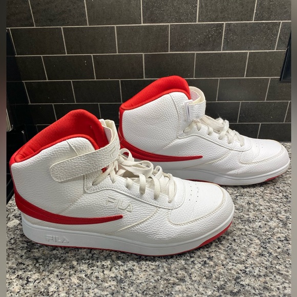 Men Fila size 13 - Picture 2 of 8